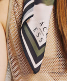 ACCESS FASHION Scarf with a floral print