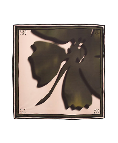 ACCESS FASHION Scarf with a floral print