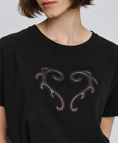 Access fashion 2152 T-shirt with embossed detail