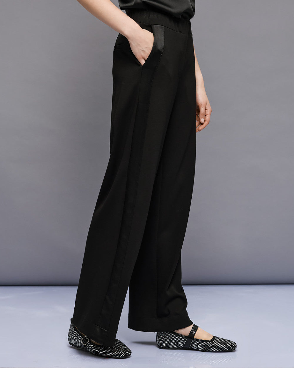 Access Fashion 5064 Pants with satin side details