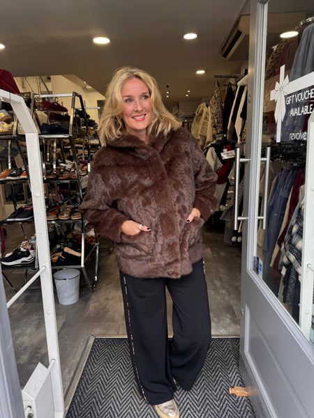 Foreva  Young Minnie short  faux fur hooded Jacket