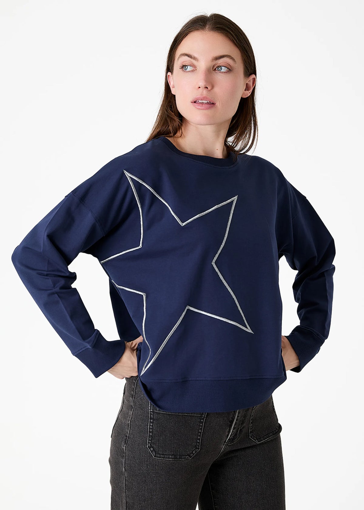 Dreams London AA0570 Star Embroidery Crew Neck Sweatshirt