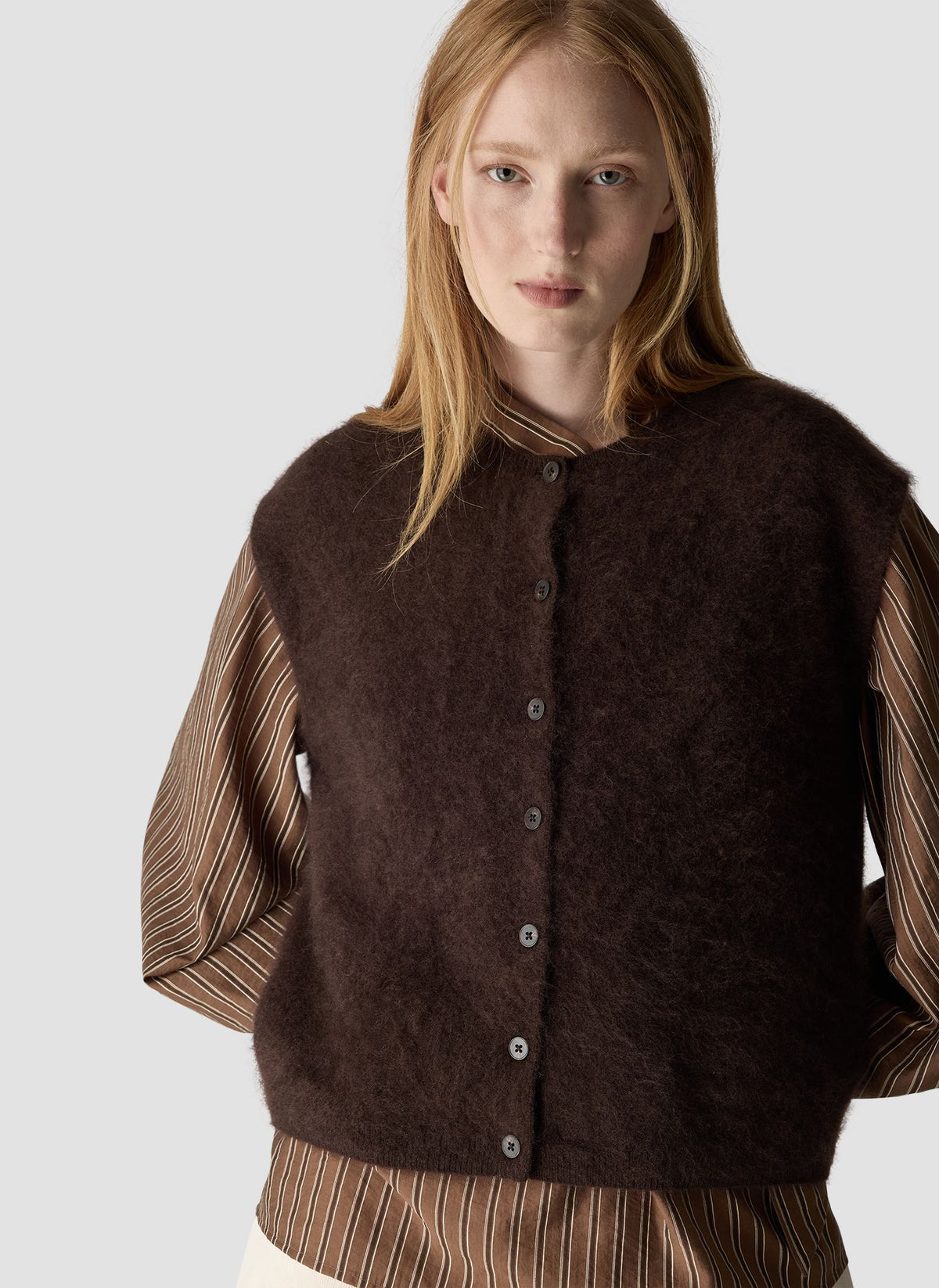 LCMT 621571 Knitted vest with full button placket in brown