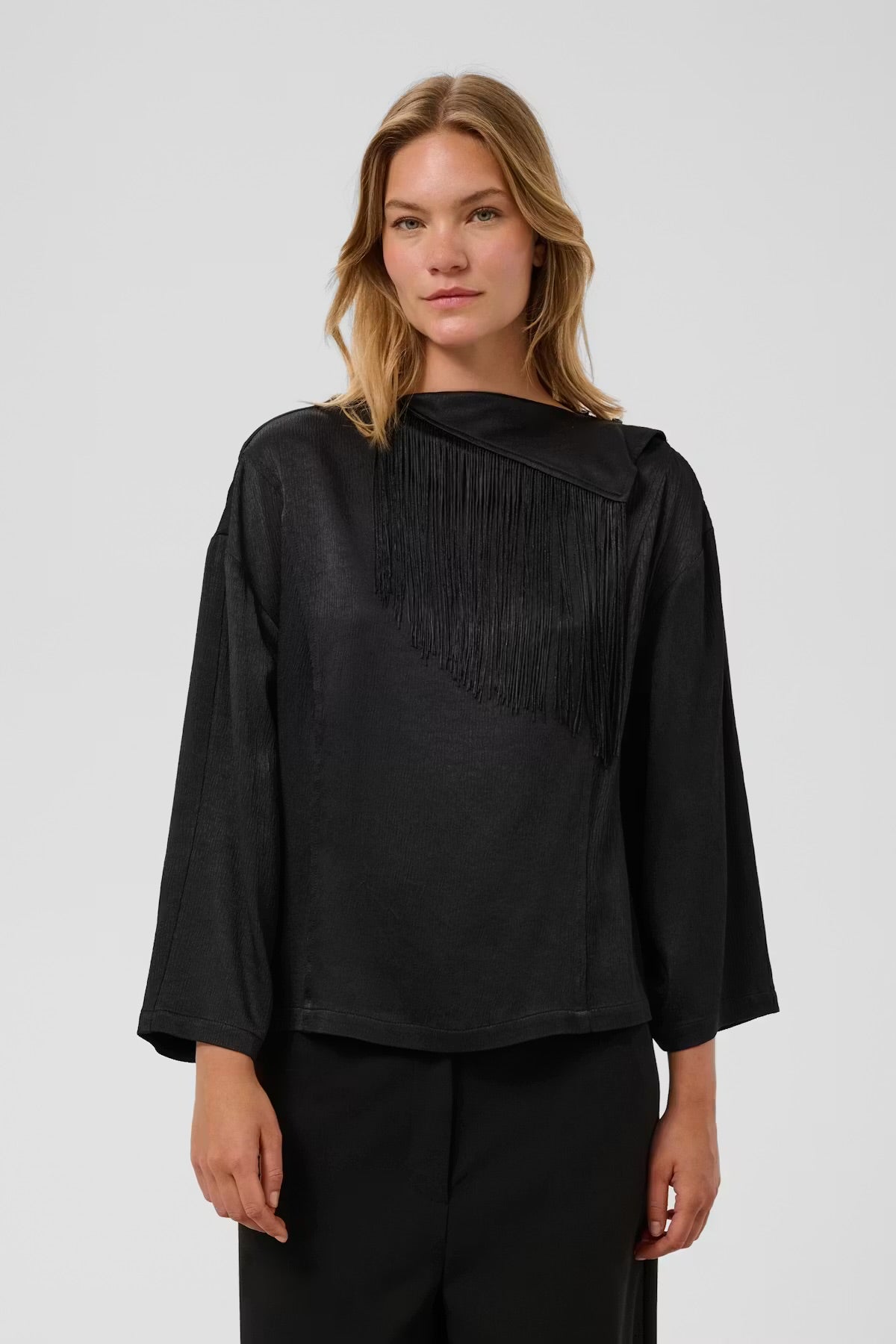 Soaked in luxury. SLMirabella Aragat Blouse. Black