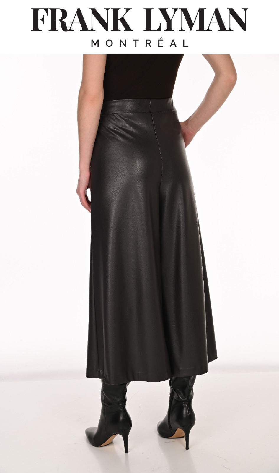 Frank Lyman 263269 Faux leather pants. Chocolate