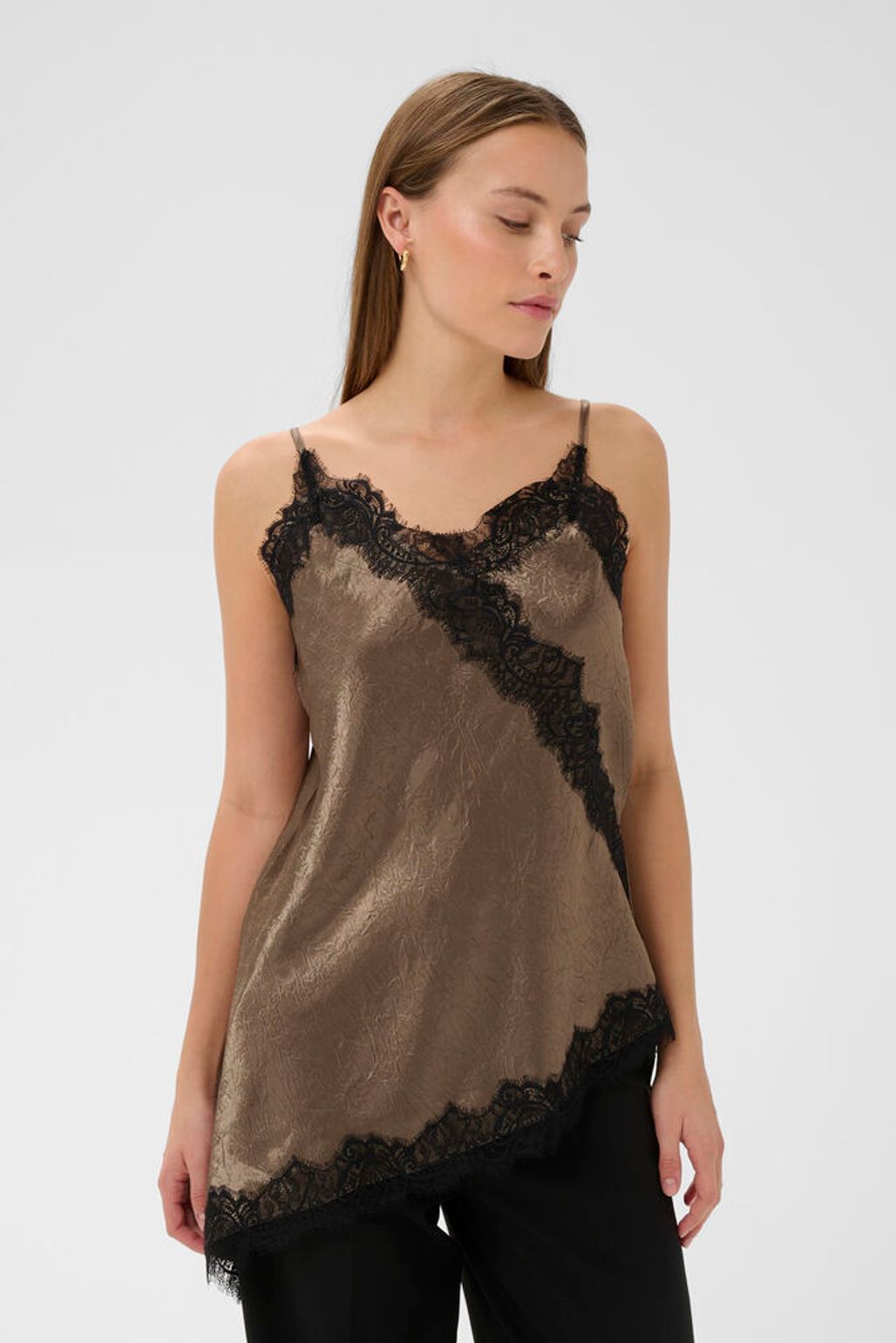 Soaked in luxury SLlrianne lace top