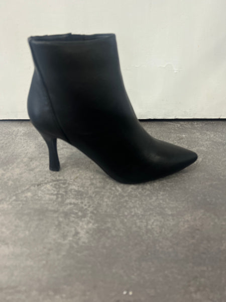 Revolve Nelly ankle boot