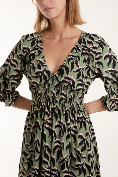 QED LEAF PRINT SHIRRED WAIST STRETCH MIDI DRESS