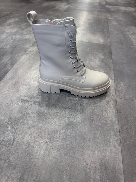 Nina lace  up boot cream