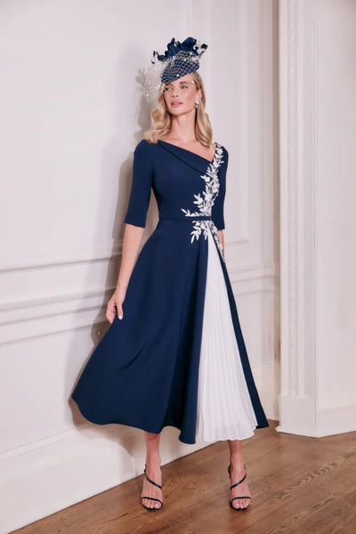 John Charles 66688 Navy/ivory