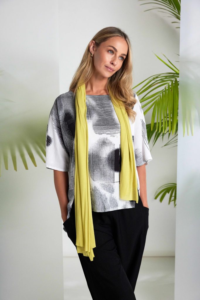 Naya 26311 Blurred Faded Spot Print Square Shape Tunic Top