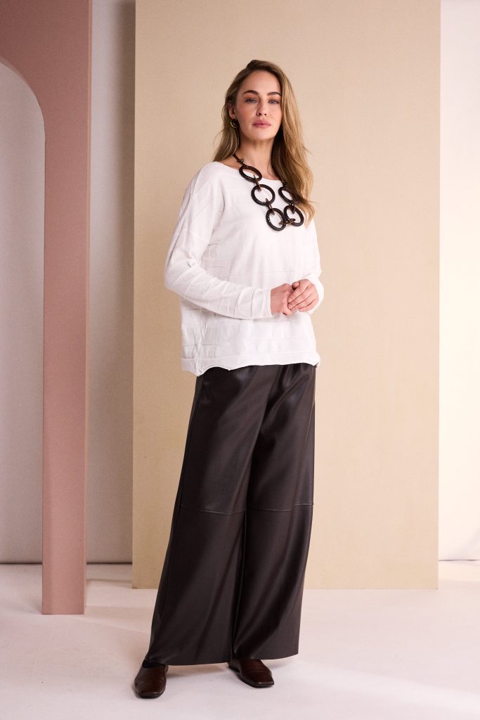 NAYA 26295 Pull Up Leatherette Trouser With Leg Seam
