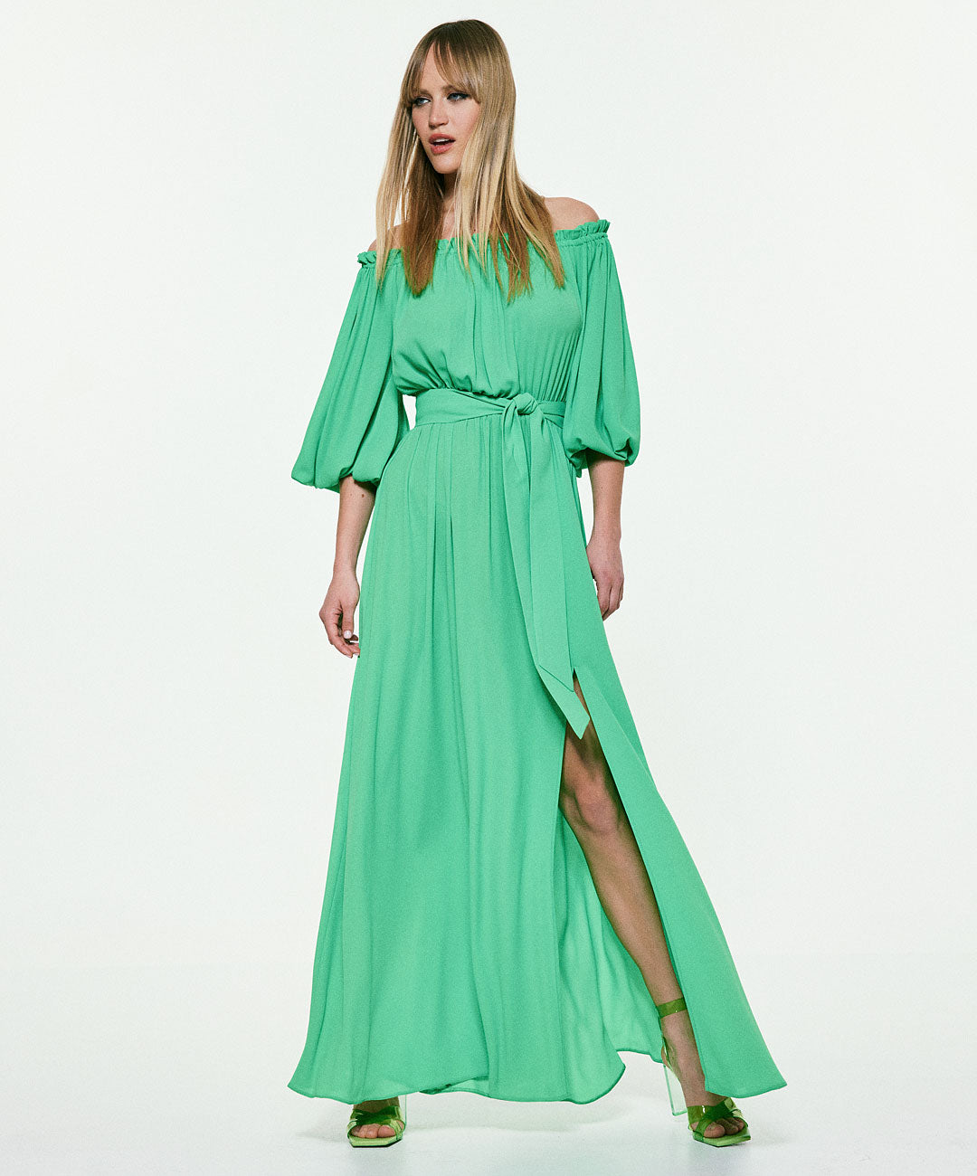 ACCESS 3353 Off the shoulder maxi In lime