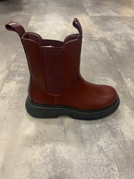 Extreme stomper wine  pull on boot