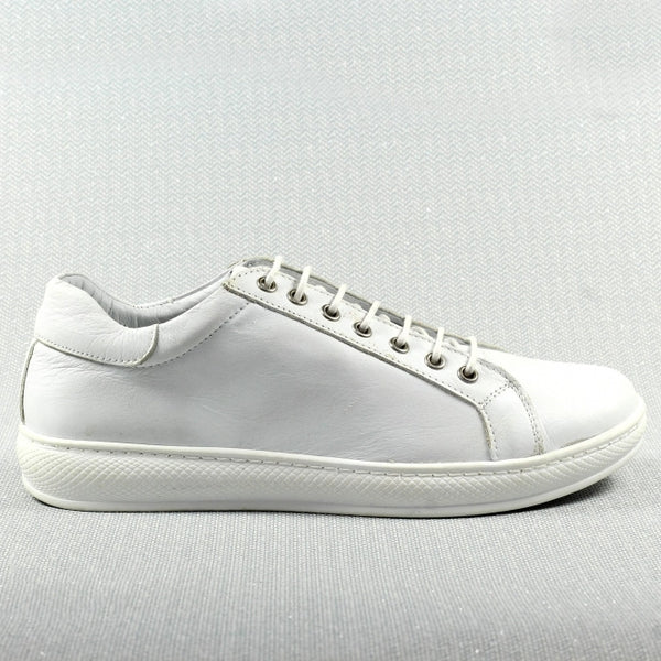 Lazy Dog forage lather shoe