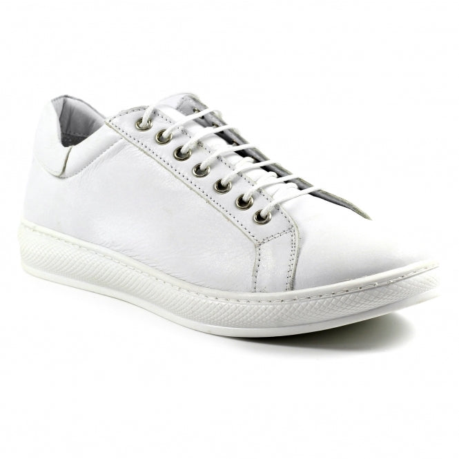 Lazy Dog forage lather shoe