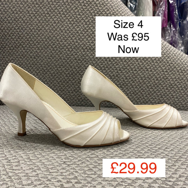 Rainbow Club Ivory Kitten peep toe Heel Shoes