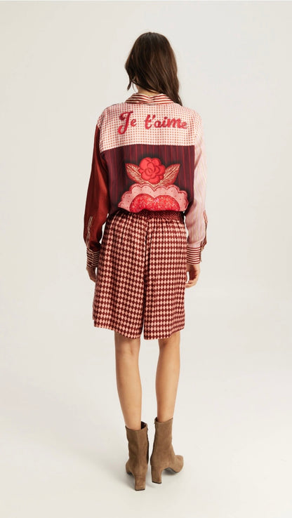 Me369 Isabel printed shirt. Red aura
