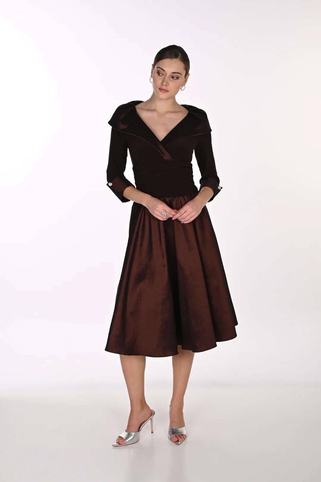 Frank Lyman 269193 Woven dress. Mocha
