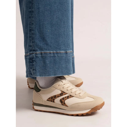 Lunar Janey trainer