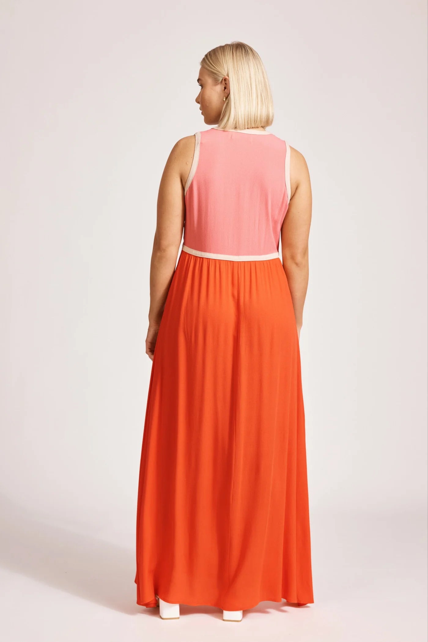 Eb & Ive ALEGRIA SPLICED MAXI DRESS - CAMEO/CORAL