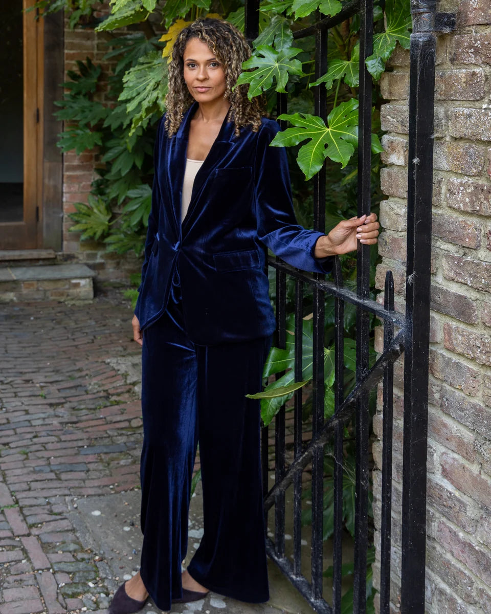 CHALK MARGO BLAZER. Velvet. Navy
