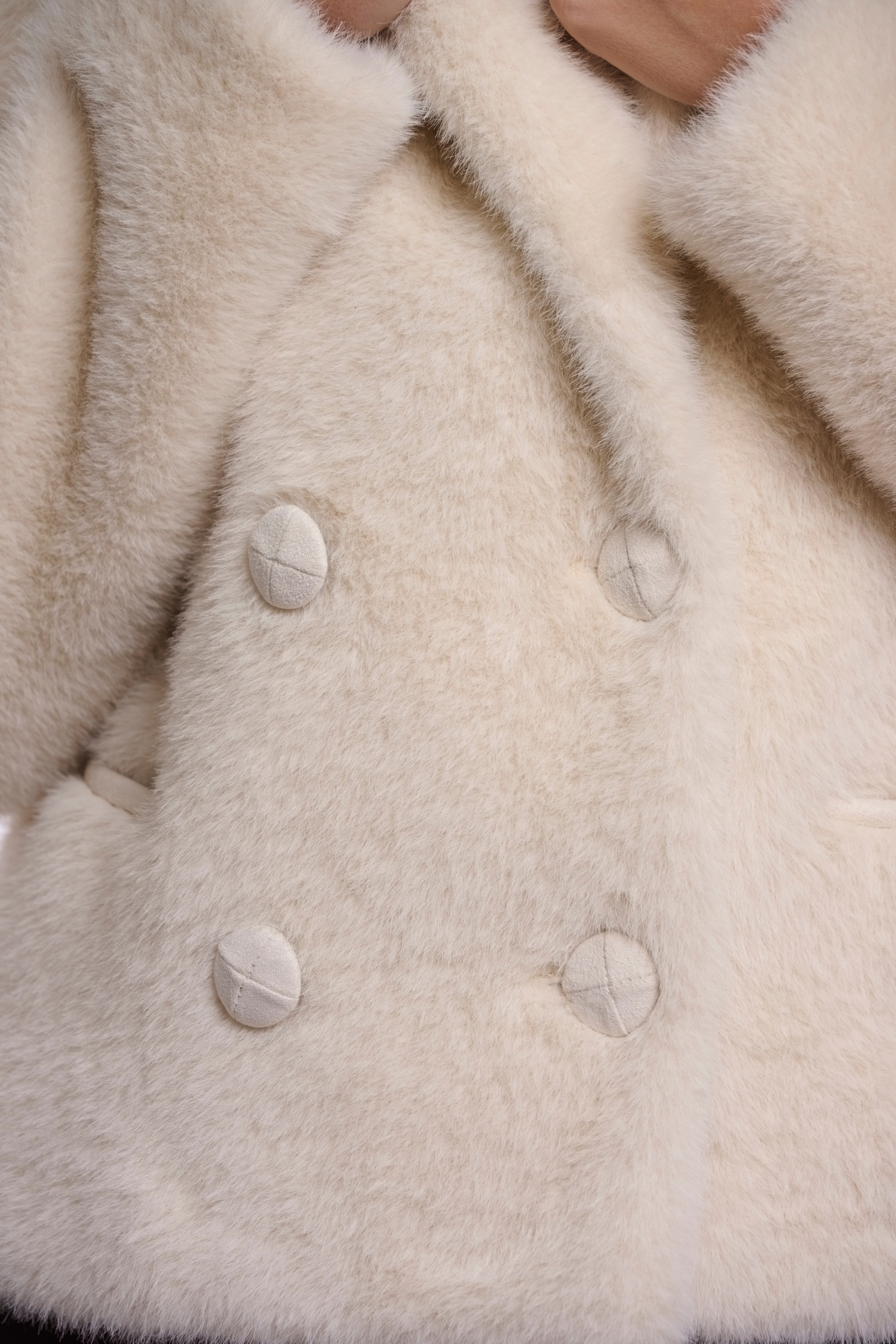 MAYLI SHORT DOUBLE BREASTED JACKET -BIRCH