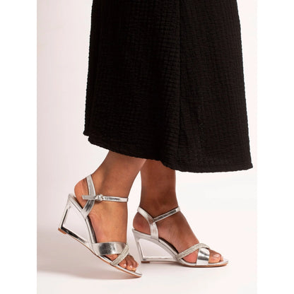 Lunar Nadine Elegance Wedge