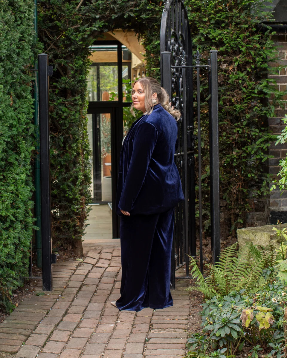 CHALK MARGO BLAZER. Velvet. Navy