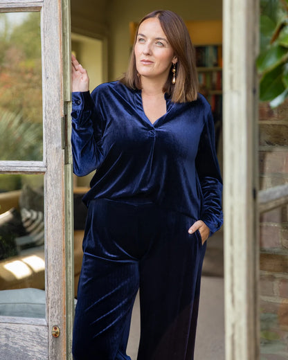 CHALK EVIE TROUSER. Velvet. Navy