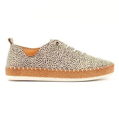Lunar EVETTE ANIMAL SPOT LEATHER PLIMSOLL