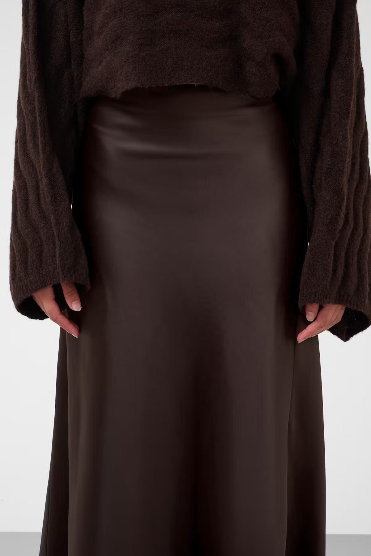 Soaked in luxury. SLAnna skirt. Ganache/brown