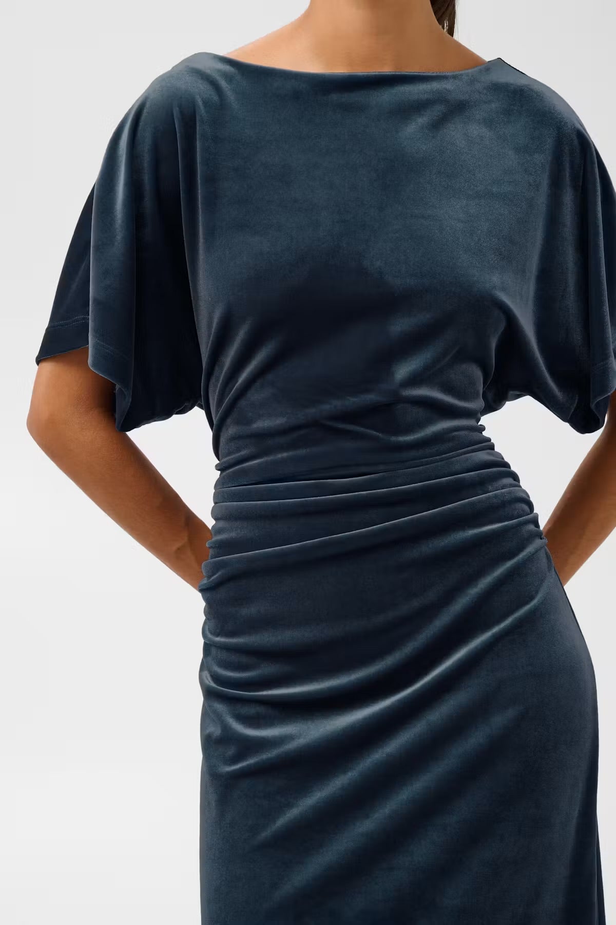 Soaked in Luxury. SLVelera Dress. Velvet Turbulence / Grey