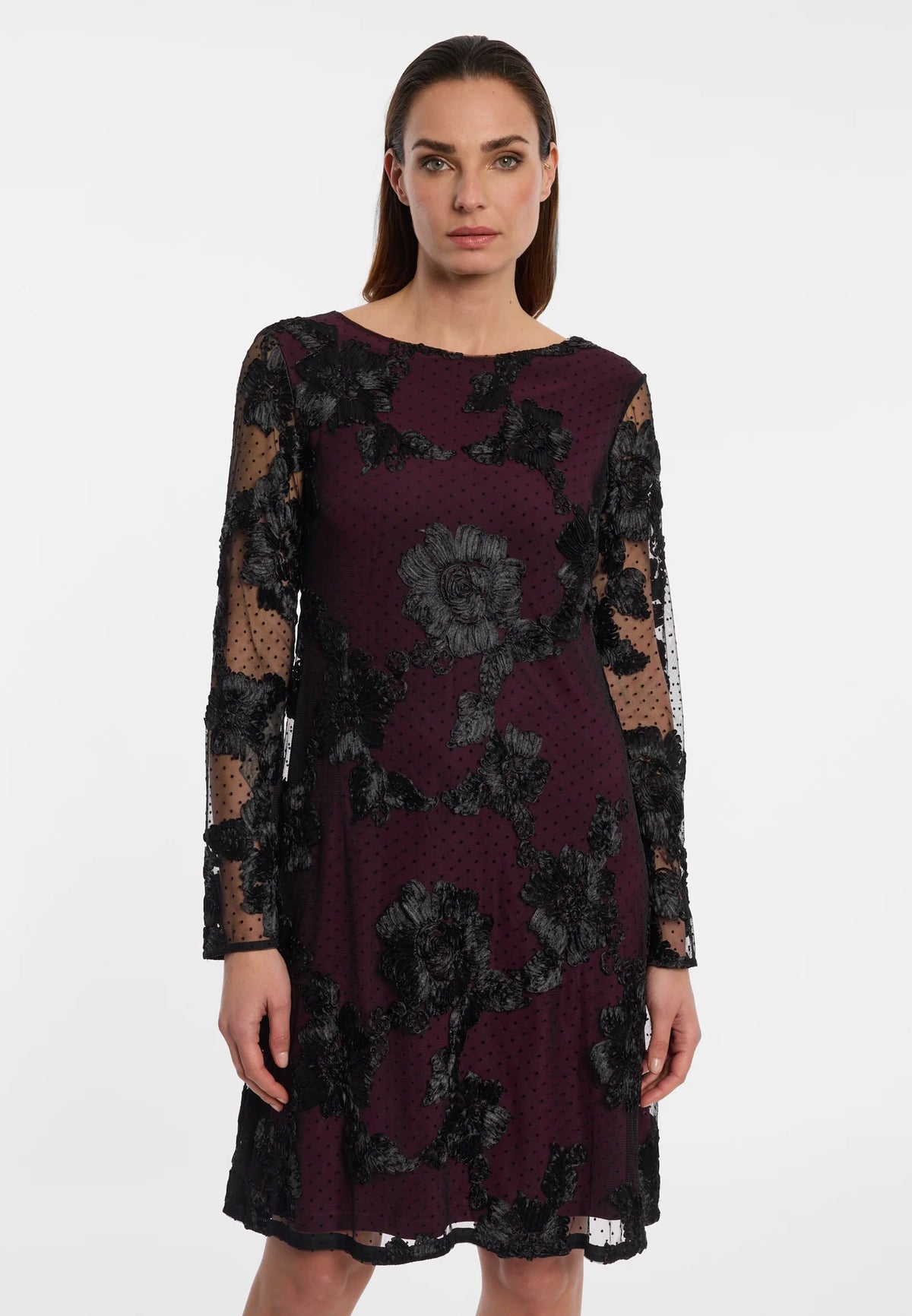 ana alcazar 042116 Red black
