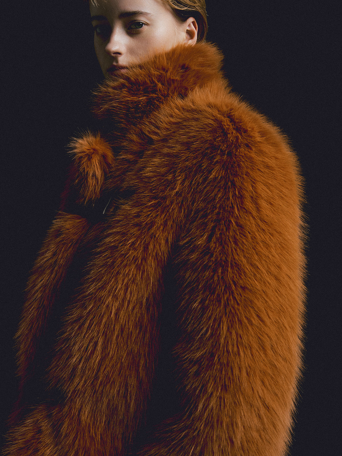 MOLLIOLLI ROY Signature Long Hair Faux Fur Toggle Jacket