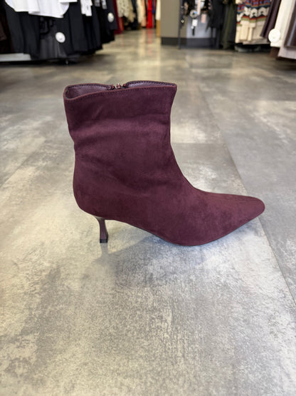 Gail Sock boot Wine