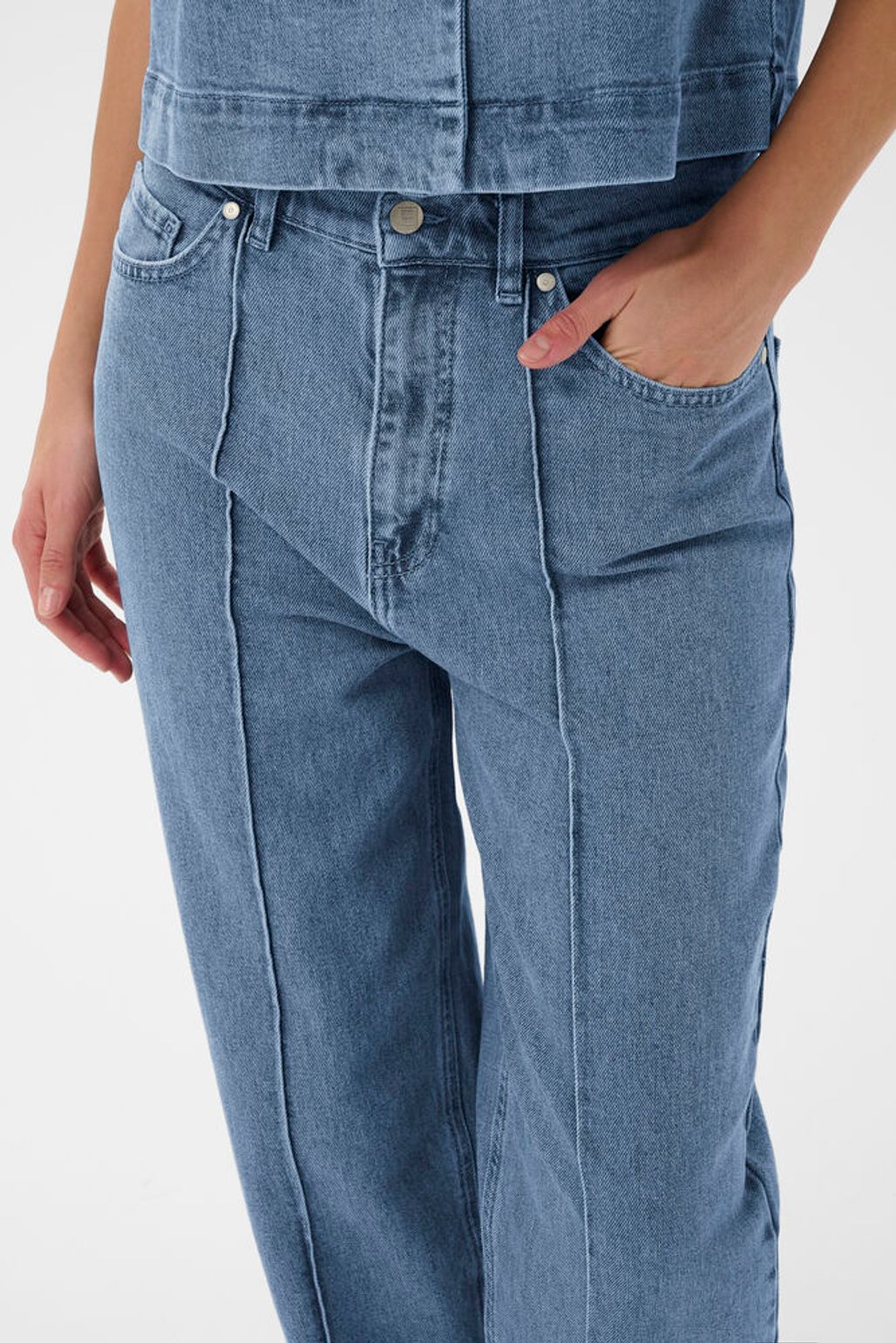 Soaked in Luxury SLRiatina Barrel Jeans Mblue