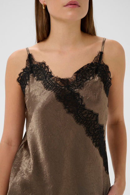 Soaked in luxury SLlrianne lace top