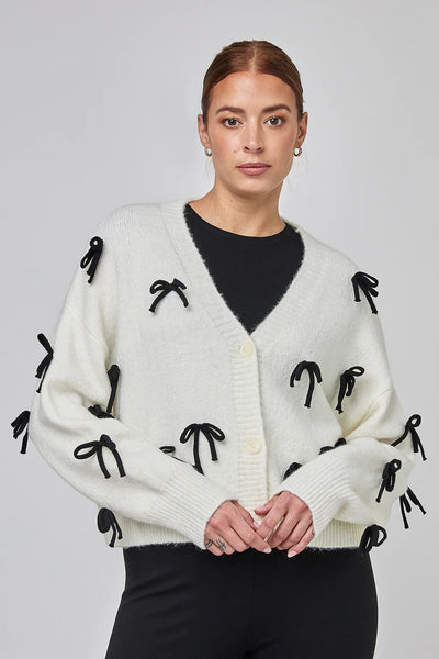 UCHUU CF25-901 Cardigan with appliqué