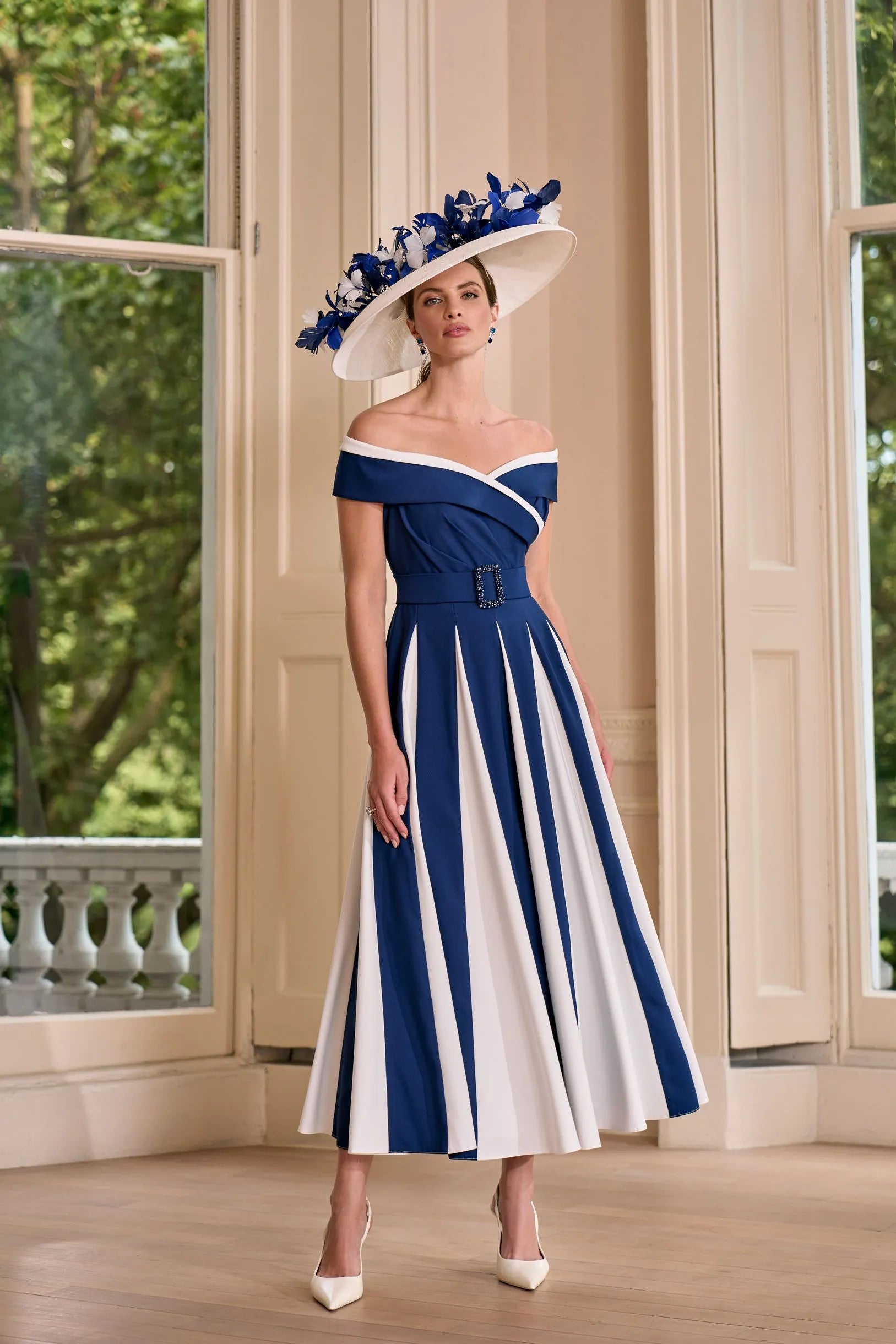 John Charles 29204 Navy/Ivory