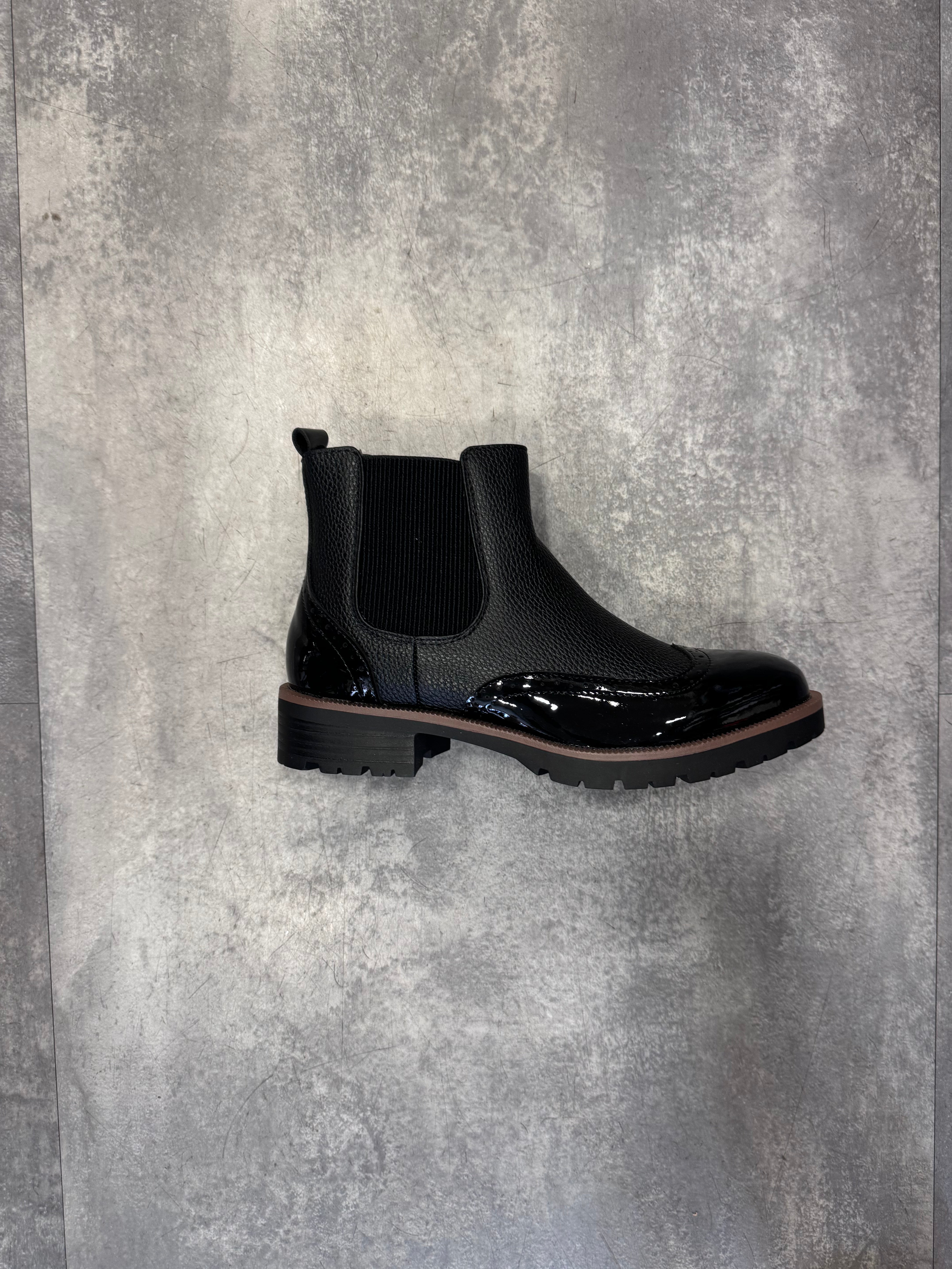 Joan chelsea boot
