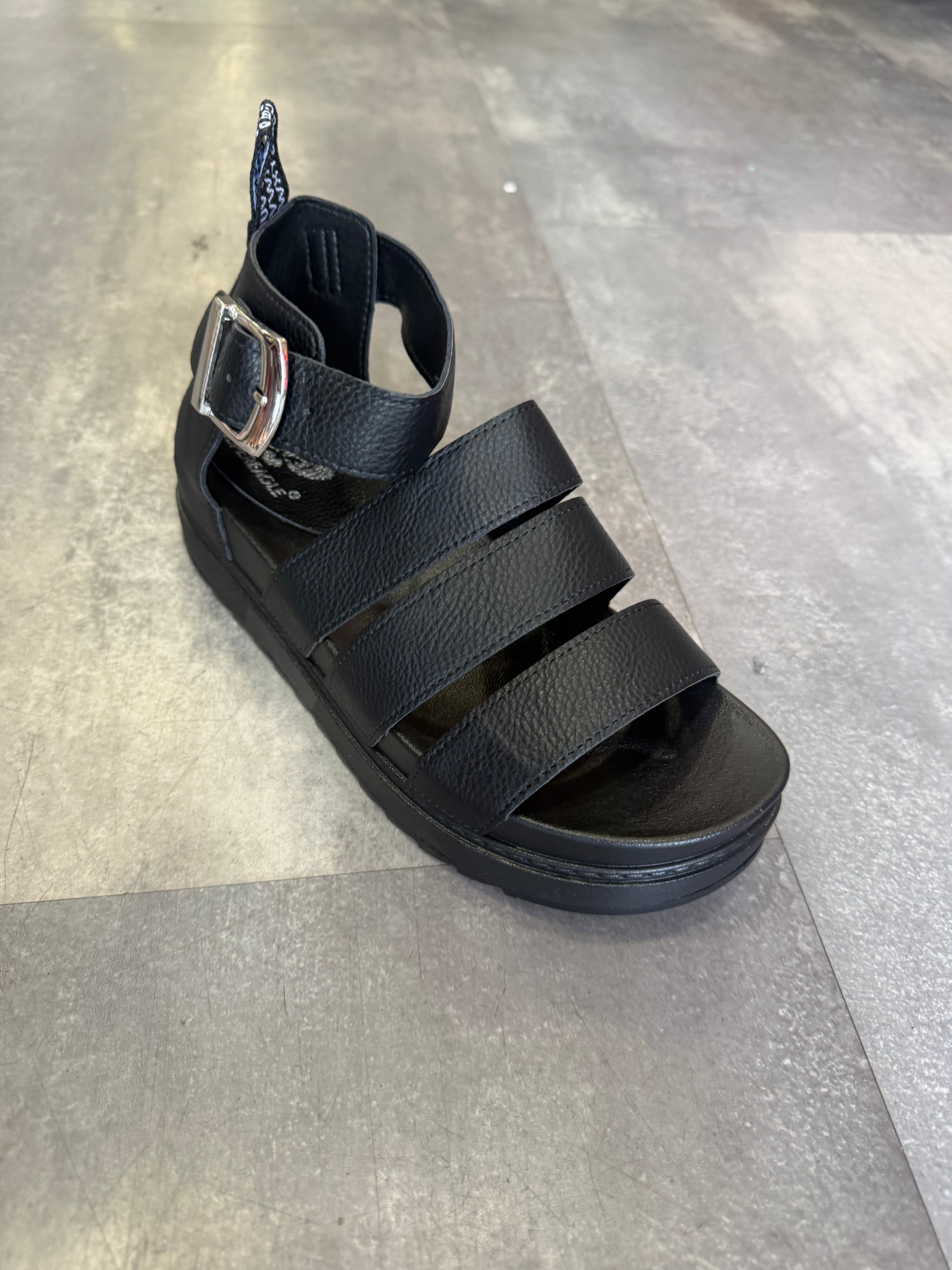 Marcie platform sandals