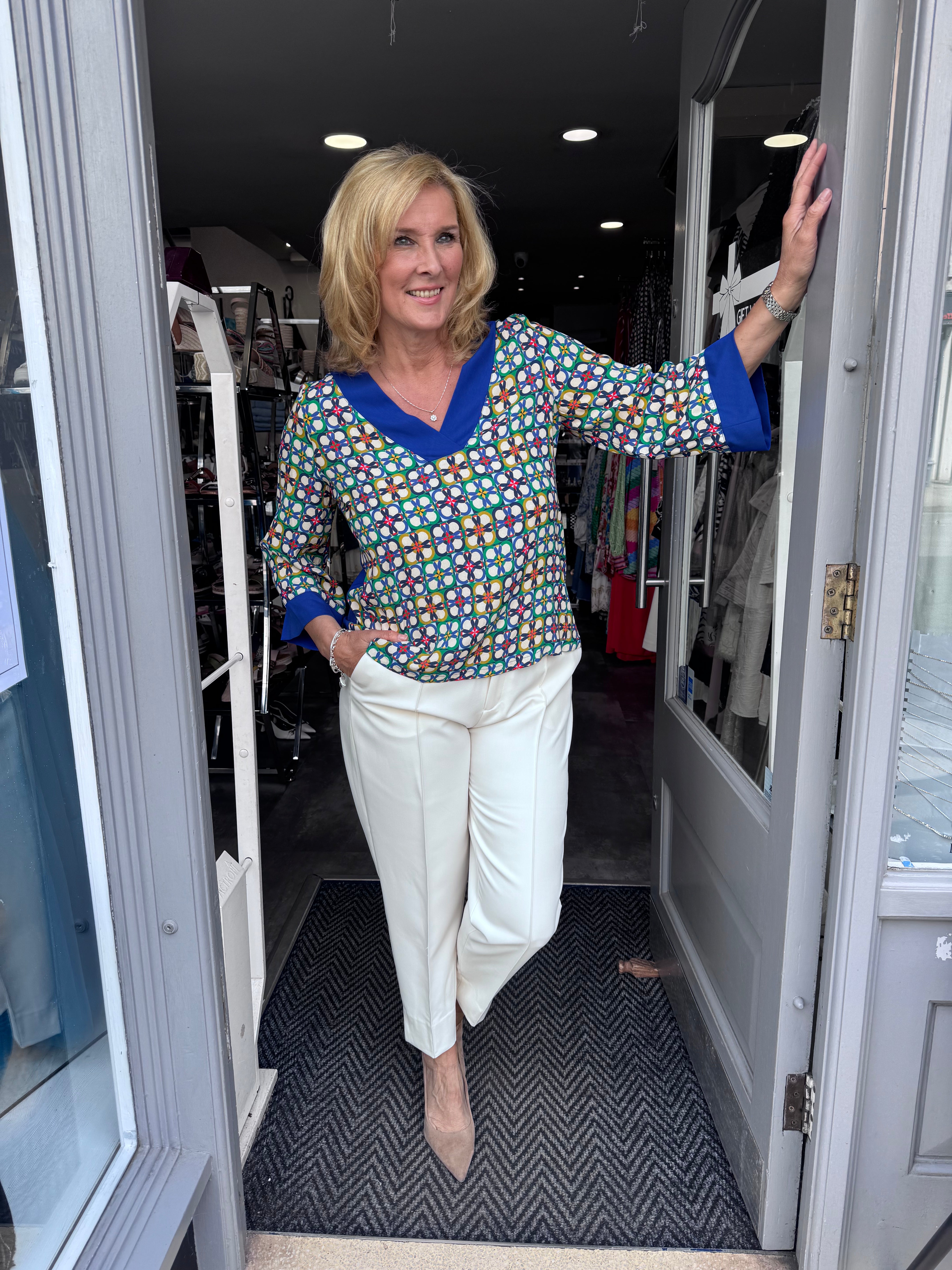 Arggidio  3/4 sleeve pattern blouse