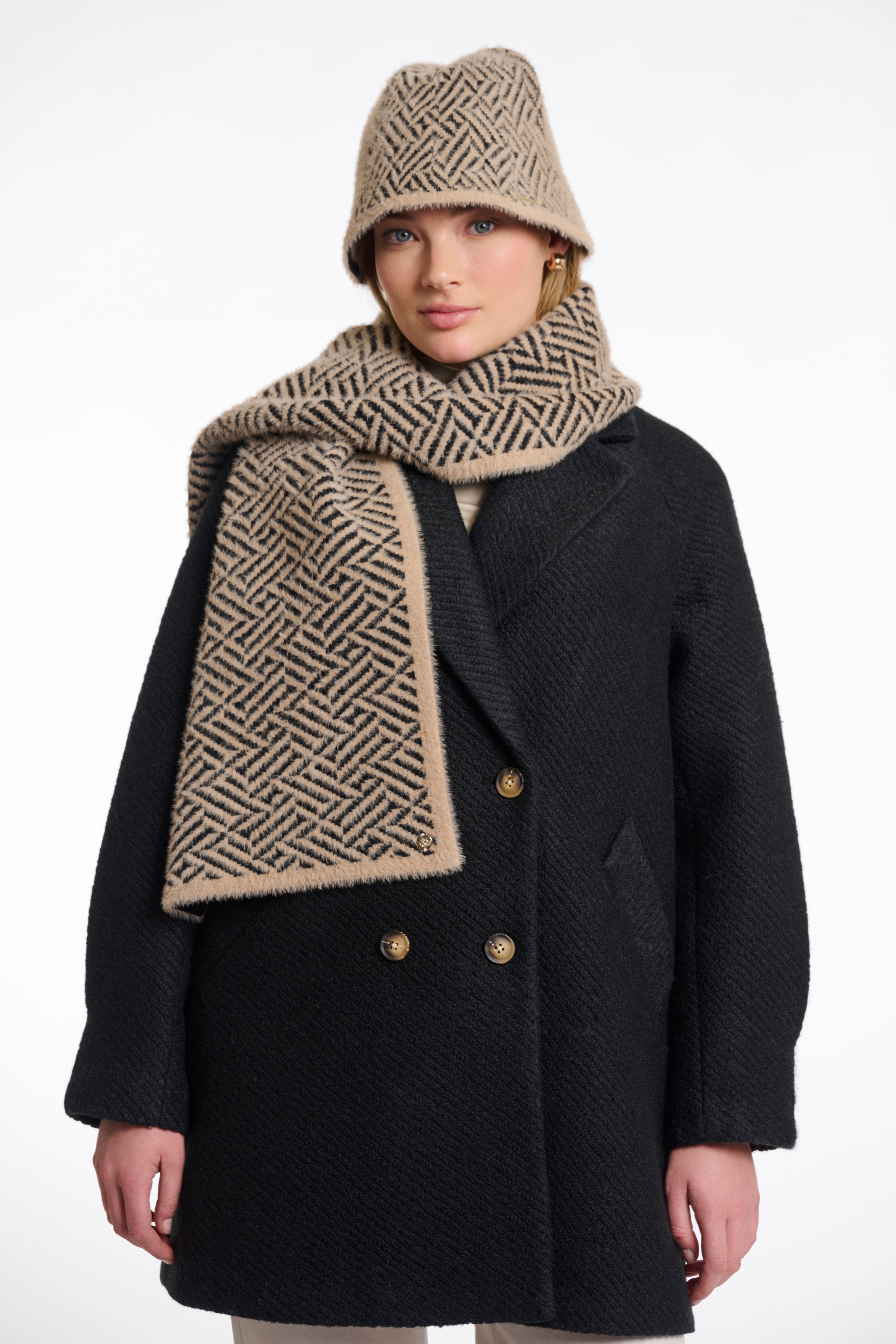 Rino & Pells Leah Scarf- Sand graphic