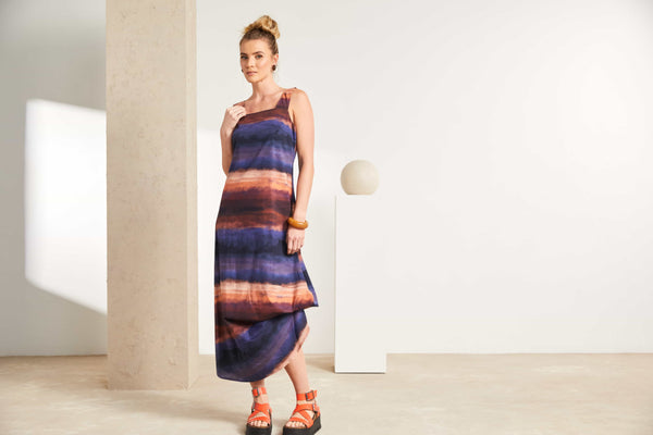 Naya NAS25257 Blurred wave print dress with shoulder strap