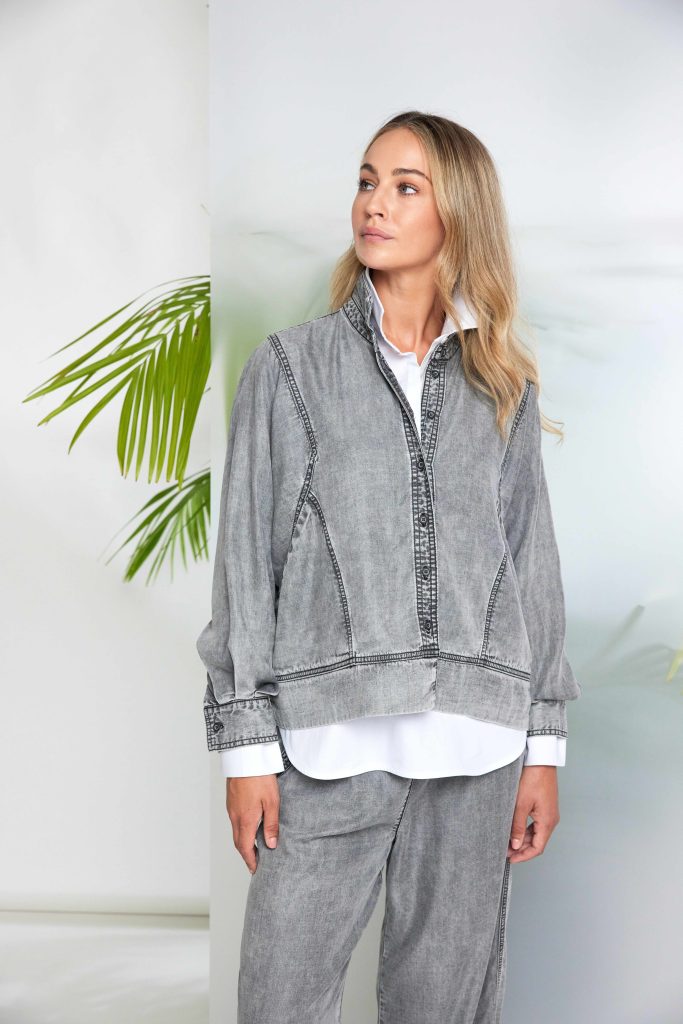 Naya 26140 Washed Effect Tencel Jacket With Button Closing
