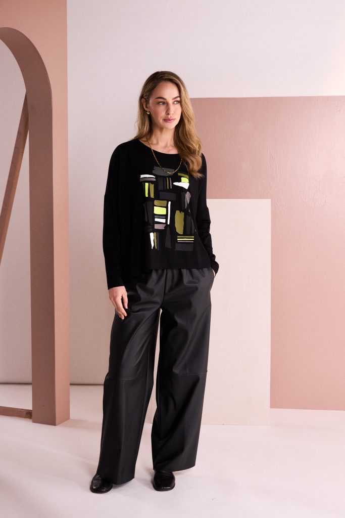NAYA 26295 Pull Up Leatherette Trouser With Leg Seam