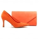 Lunar Amy orange court shoe