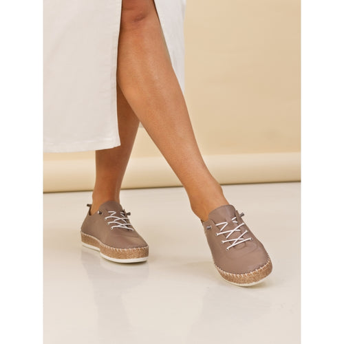 Lunar Evie leather plimsole Taupe