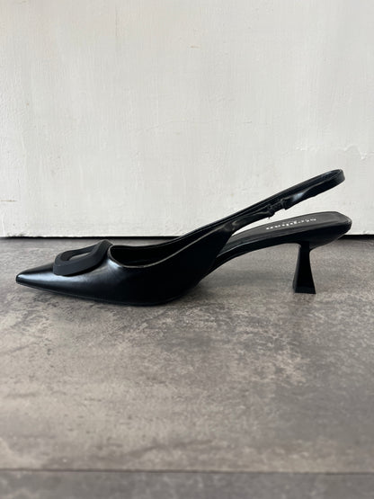 Stephan Pointed toe square detail sling back